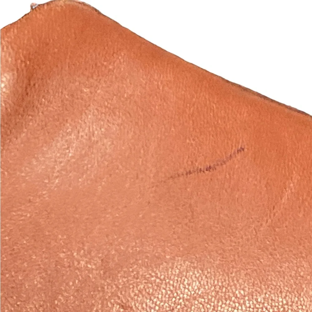 Pouch Plus double sided wallet/coin purse by Kangaroos in tan leather. Used.